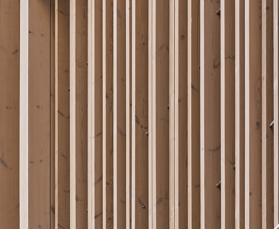 Thermo-treated wooden lattices manufactured by Grupo GUBIA
