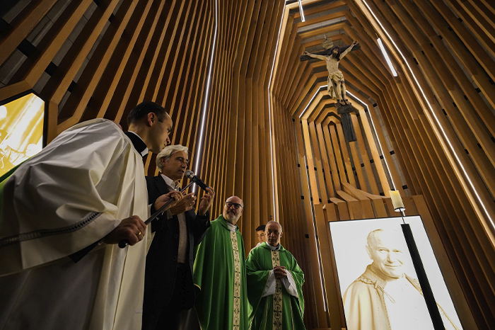 Inauguración de la capilla a San Juan Pablo II en la Almudena